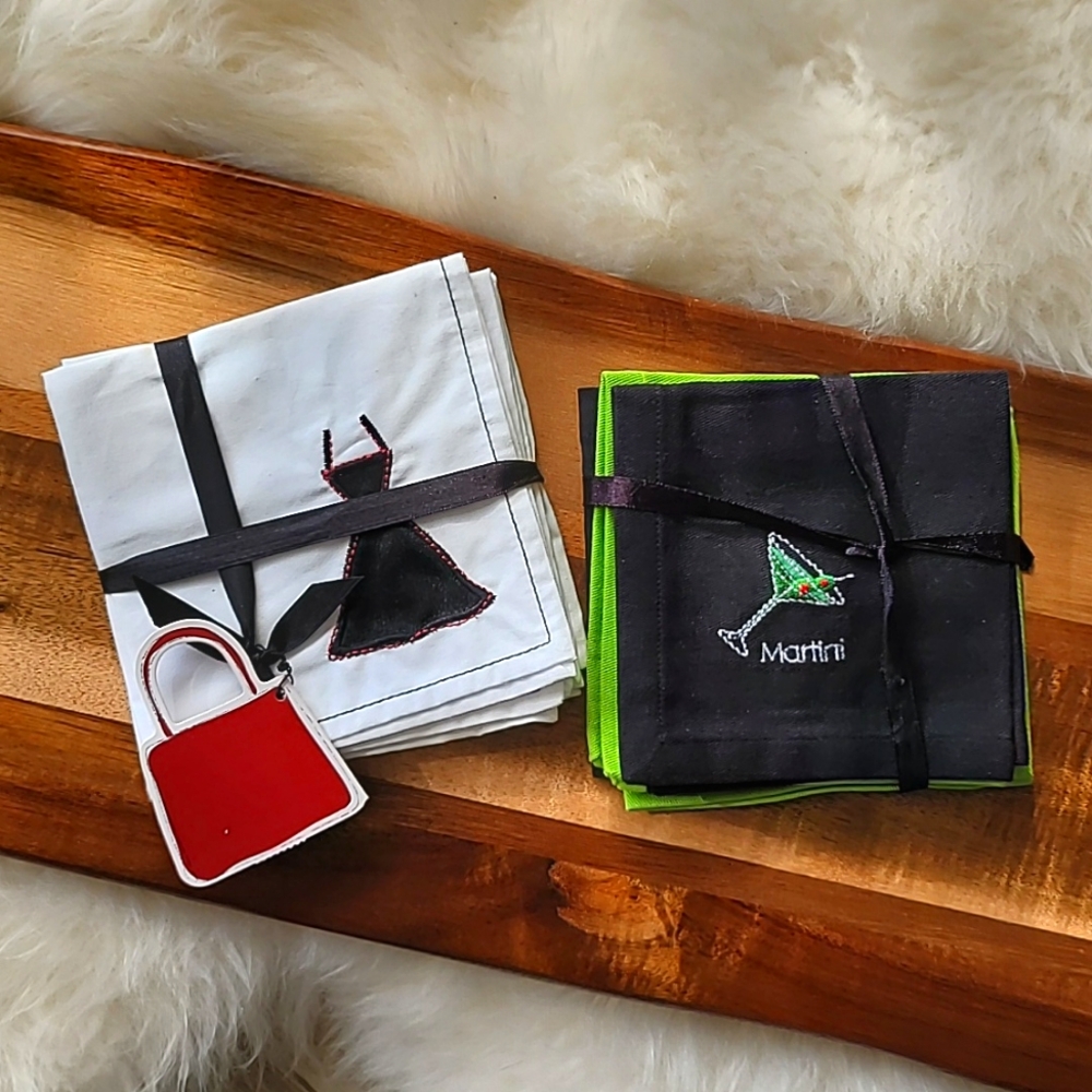 Cloth beverage napkins